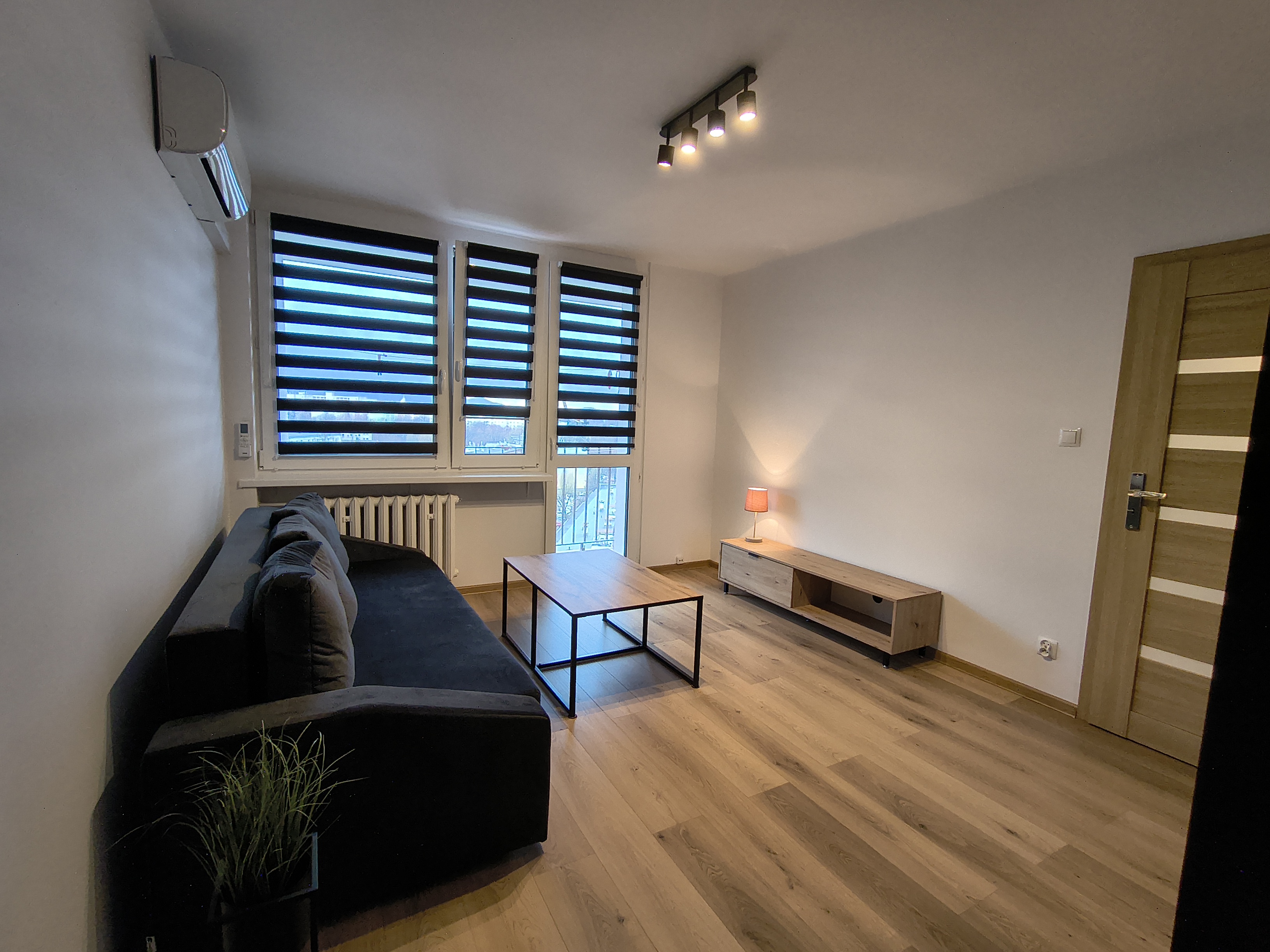 34 m² po generalnym remoncie – 9. piętro, balkon